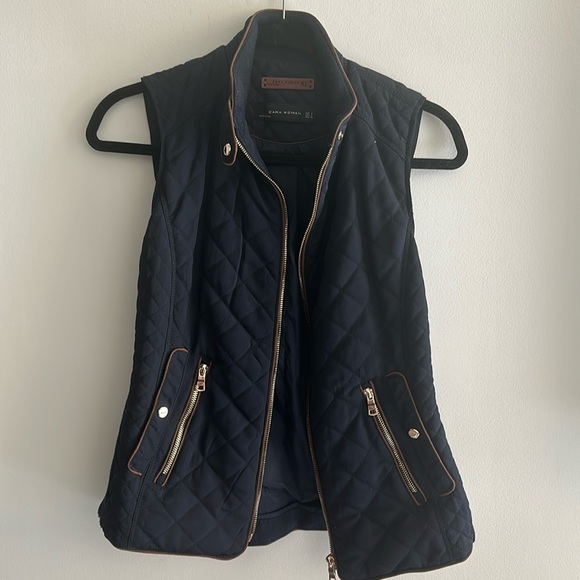 Equestrian-style navy blue vest with brown trim - Picture 1 of 5